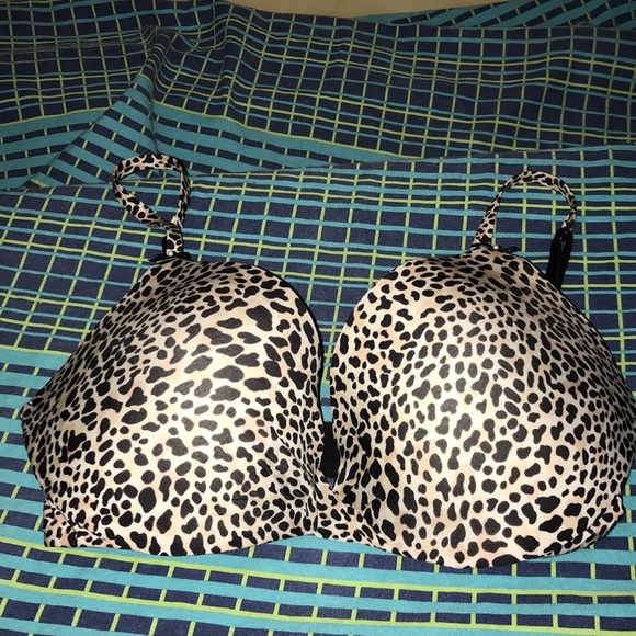 Victoria’s Secret bra 32D - Picture 1 of 5